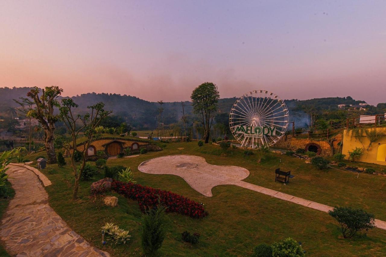 Melody Retreat - Venuestay Hoa Binh ภายนอก รูปภาพ
